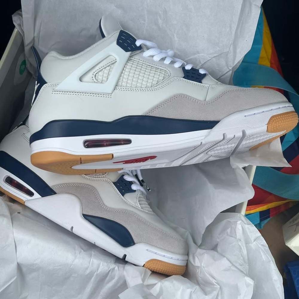 Nike SB x Jordan 4 collab shoe